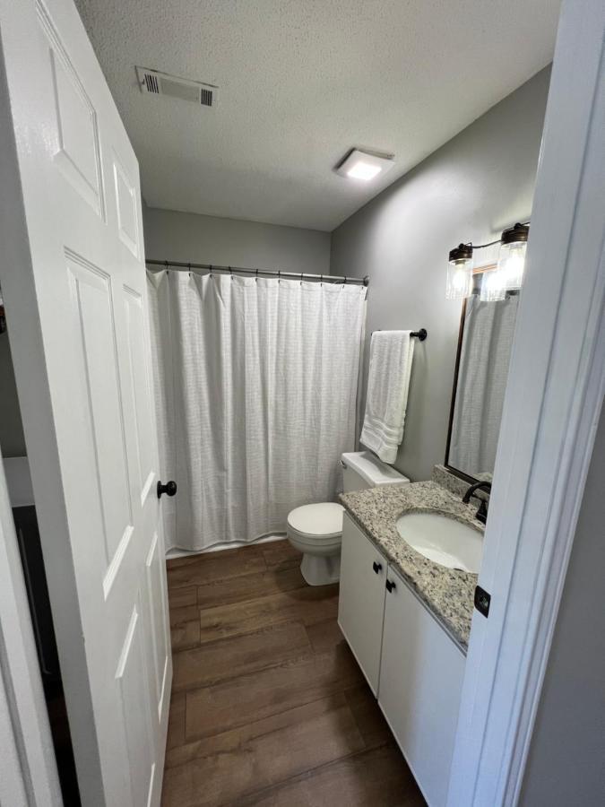 Mid City Condo ハンツビル エクステリア 写真