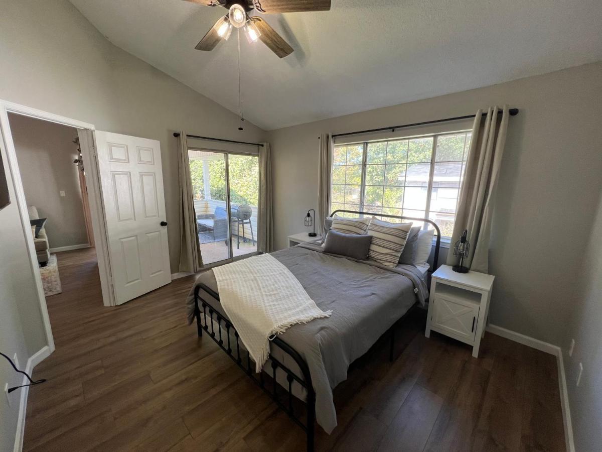 Mid City Condo ハンツビル エクステリア 写真