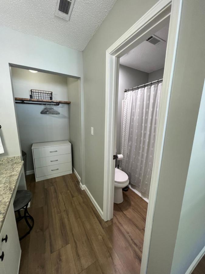 Mid City Condo ハンツビル エクステリア 写真